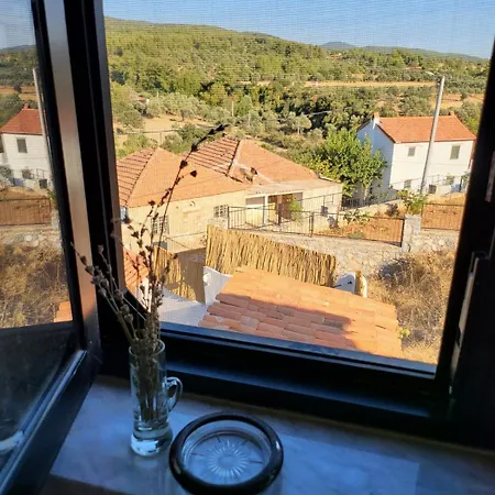 Stone House With Pool - Entire Floor Apartamento