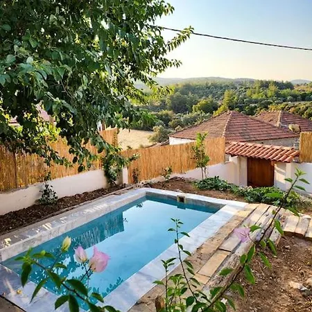 Lejlighed Stone House With Pool - Entire Floor