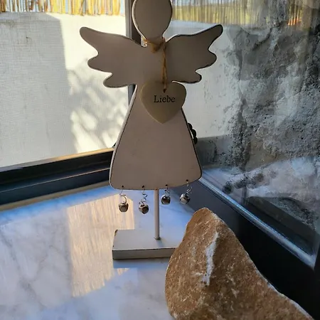 Stone House With Pool - Entire Floor Appartement