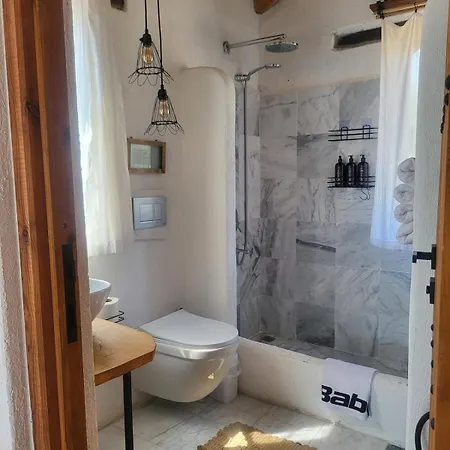 Appartement Stone House With Pool - Entire Floor