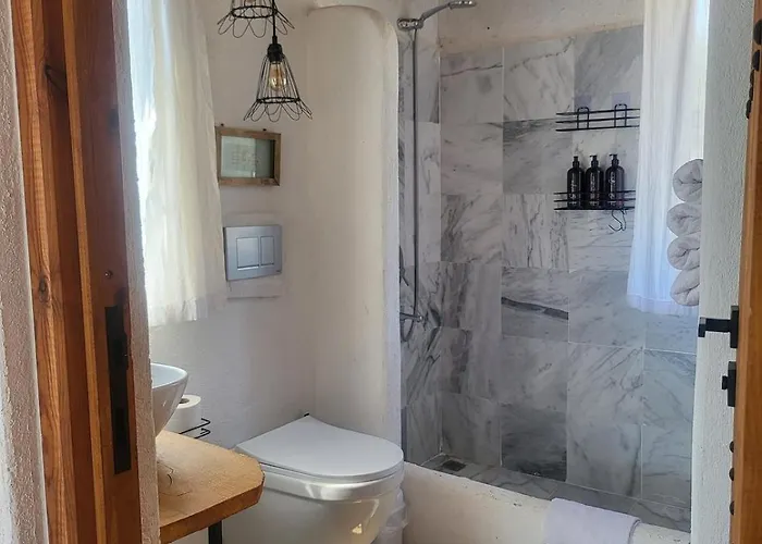 Daire Stone House With Pool - Entire Floor